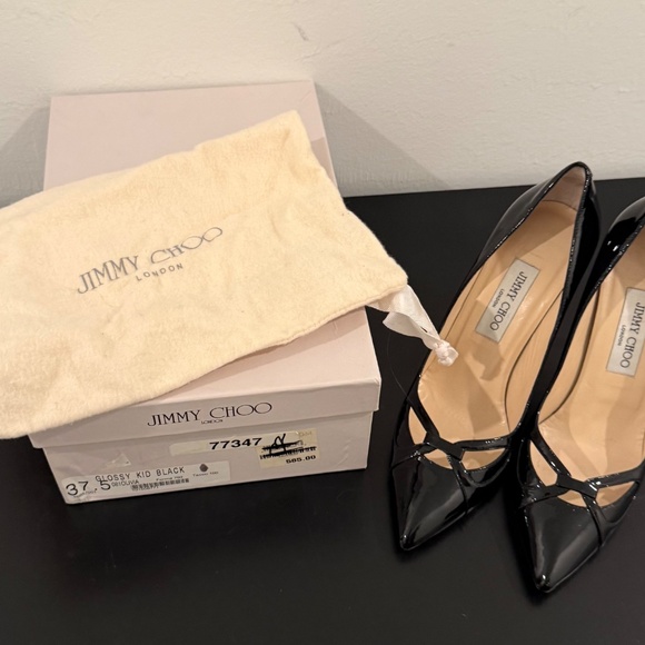 Patent leather heels Jimmy Choo Purple size 37.5 EU in  Jimmy Choo Patent Leather Pumps 37.5